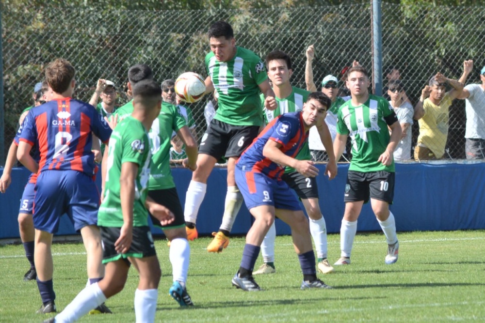 Liga Regional: El clásico de reserva termino con goleada de Unión