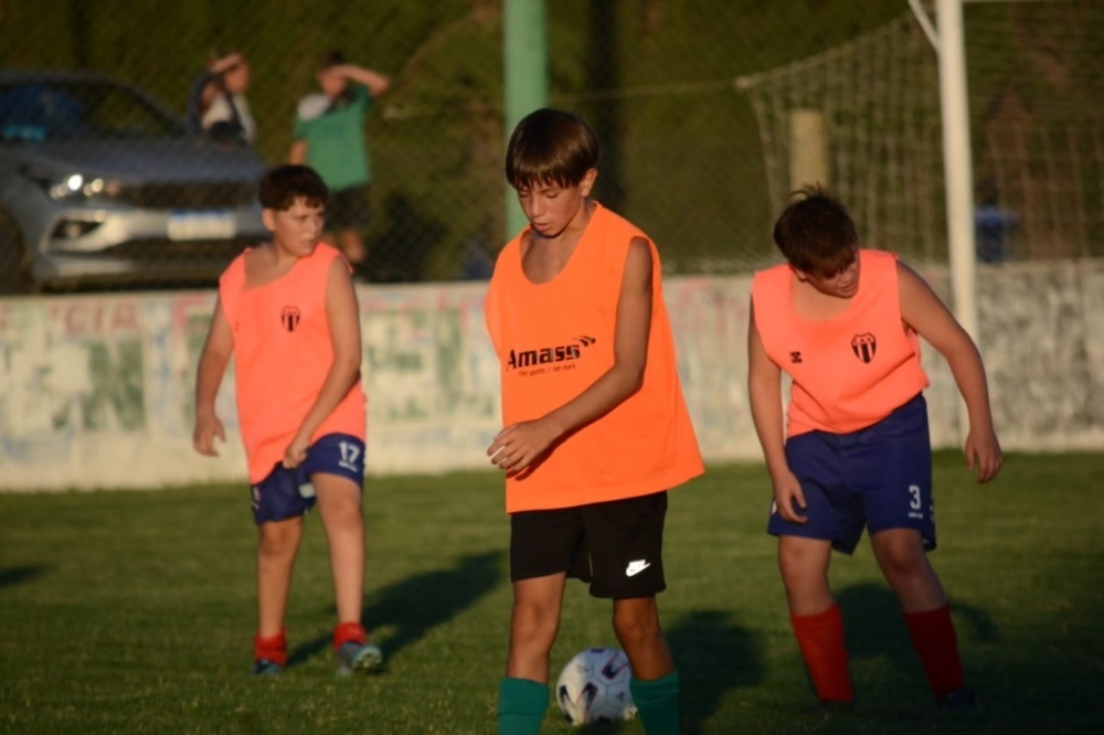 Las inferiores del Club Atlético Ventana se miden ante Automoto