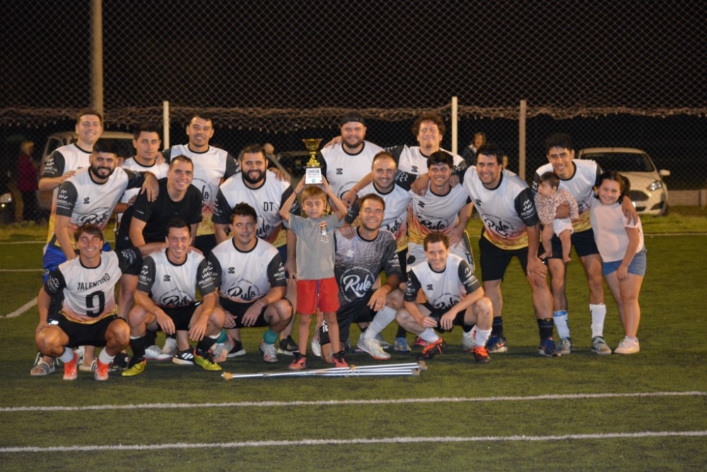 Rulo se quedo con el torneo de futbol 8 que se realizo en el predio del Club Unión (56 fotos)