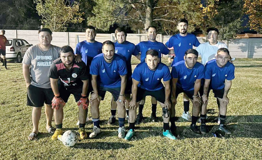 Cerró la fase regular del torneo de Papi Futbol organizado por el Club Porteño de Saldungaray