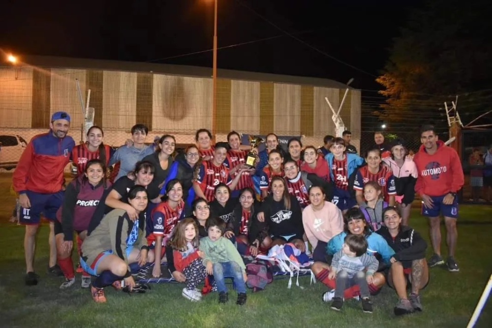 Las chicas de Automoto, subcampeonas en Pigüé