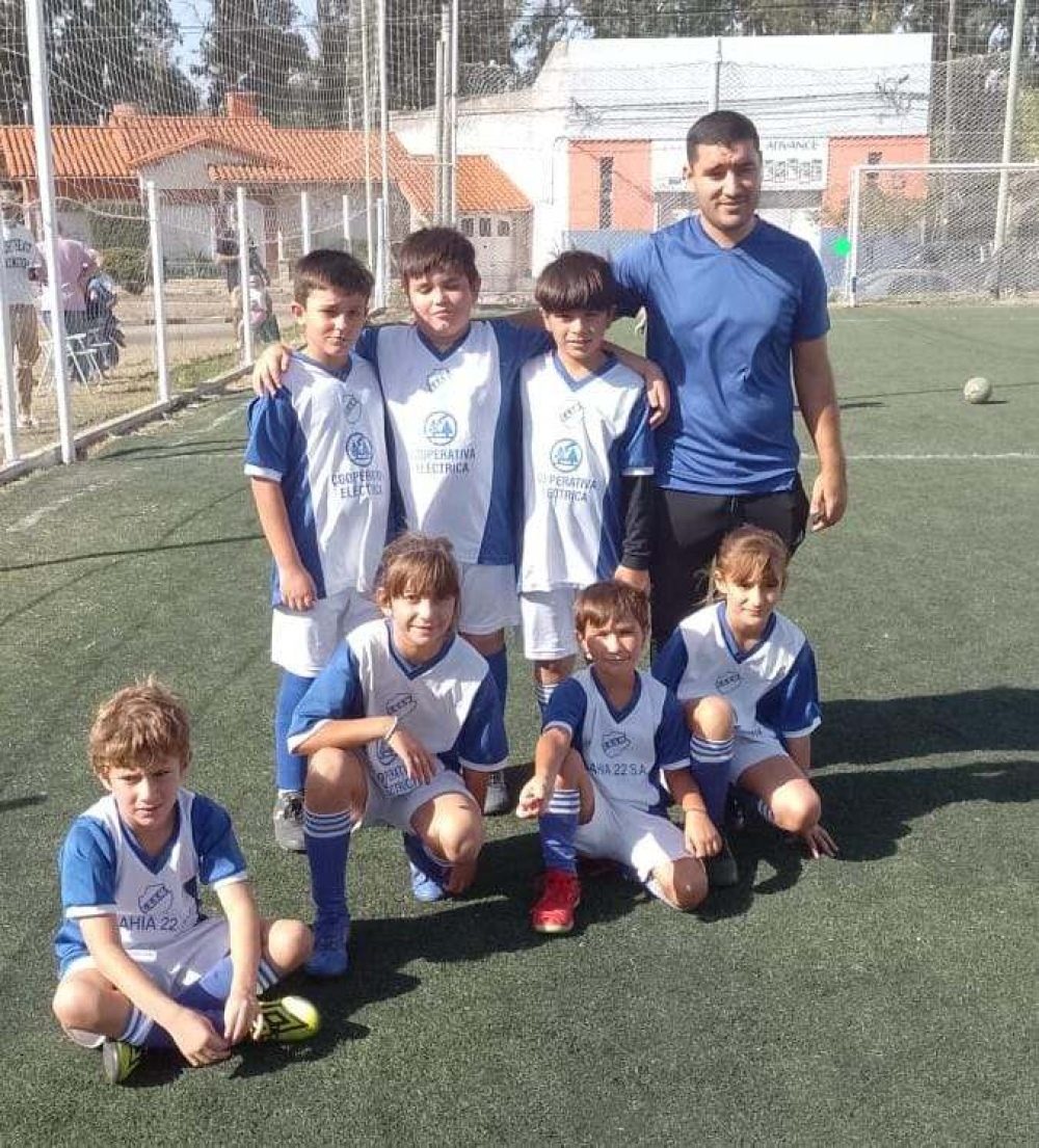 La escuelita de futbol de San Martin de Chasico tuvo su primer experiencia del año en Bahía Blanca