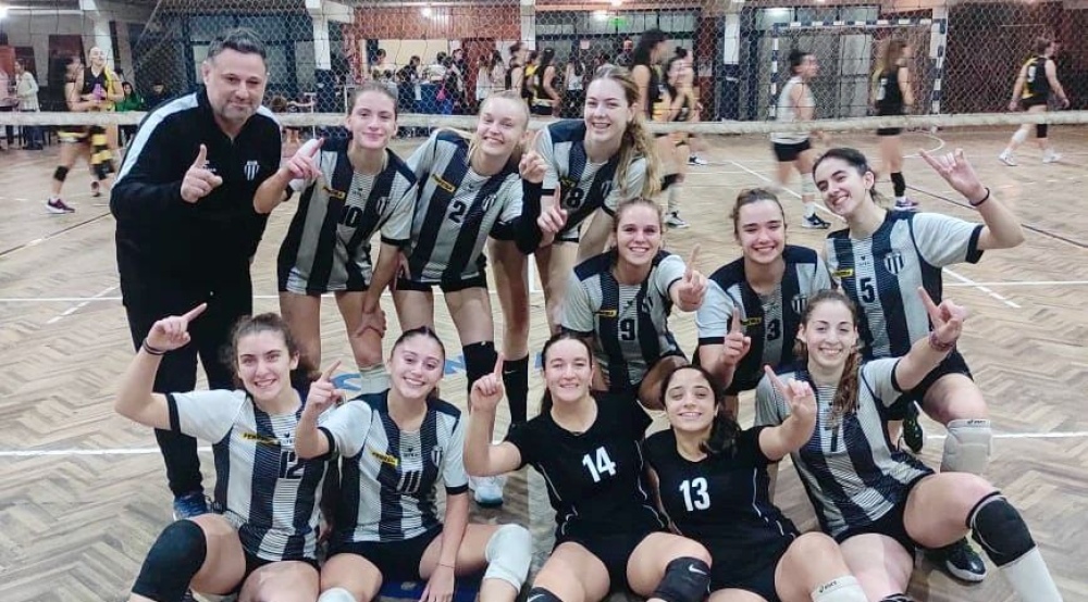 Liniers de Bahía Blanca, con Josefina Candal, se consagró campeón de la primera fase del Torneo Provincial de Clubes