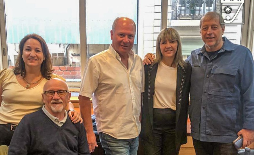 La serrana Marcela González estuvo presente en la asamblea de la Confederación Argentina de Hockey