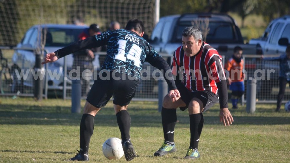 Los equipos de los tornquistenses jugaron la cuarta fecha de la primera rueda del Locos x el Futbol