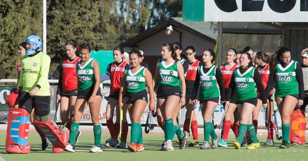 Hockey: Las Lobas recibieron a Universitario B