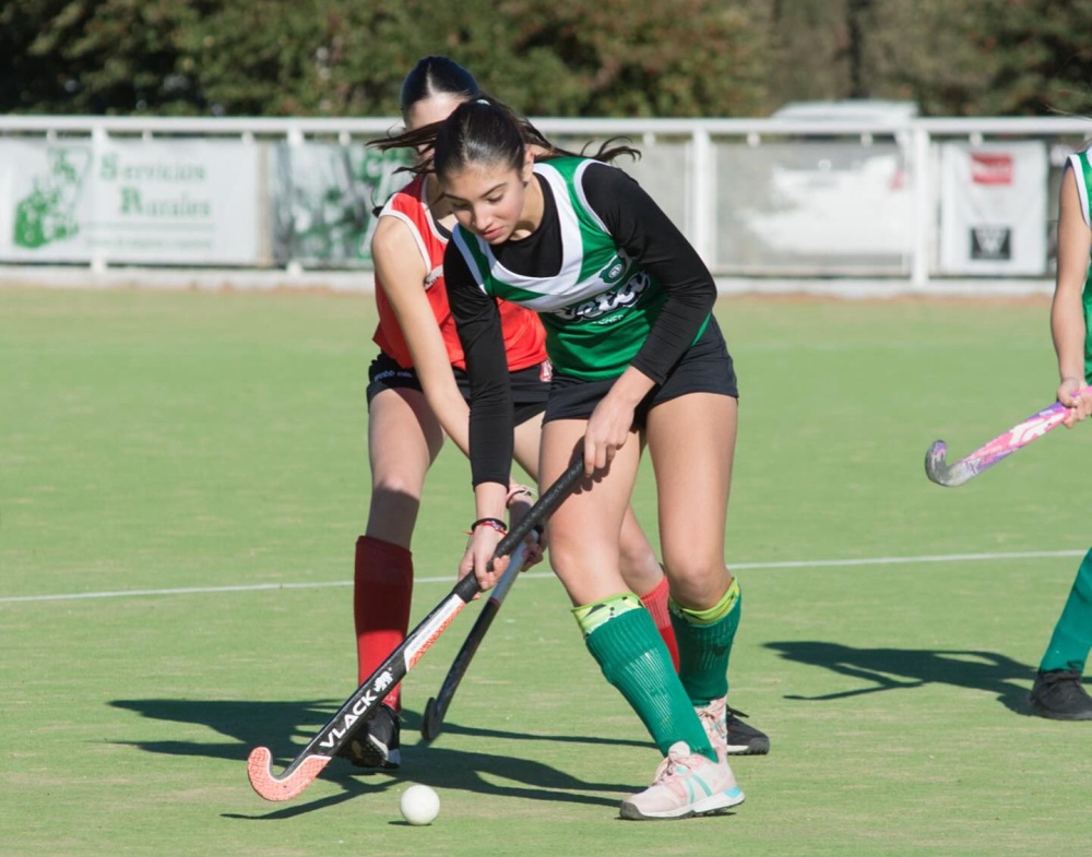 Hockey: Las Lobas recibieron a Universitario B