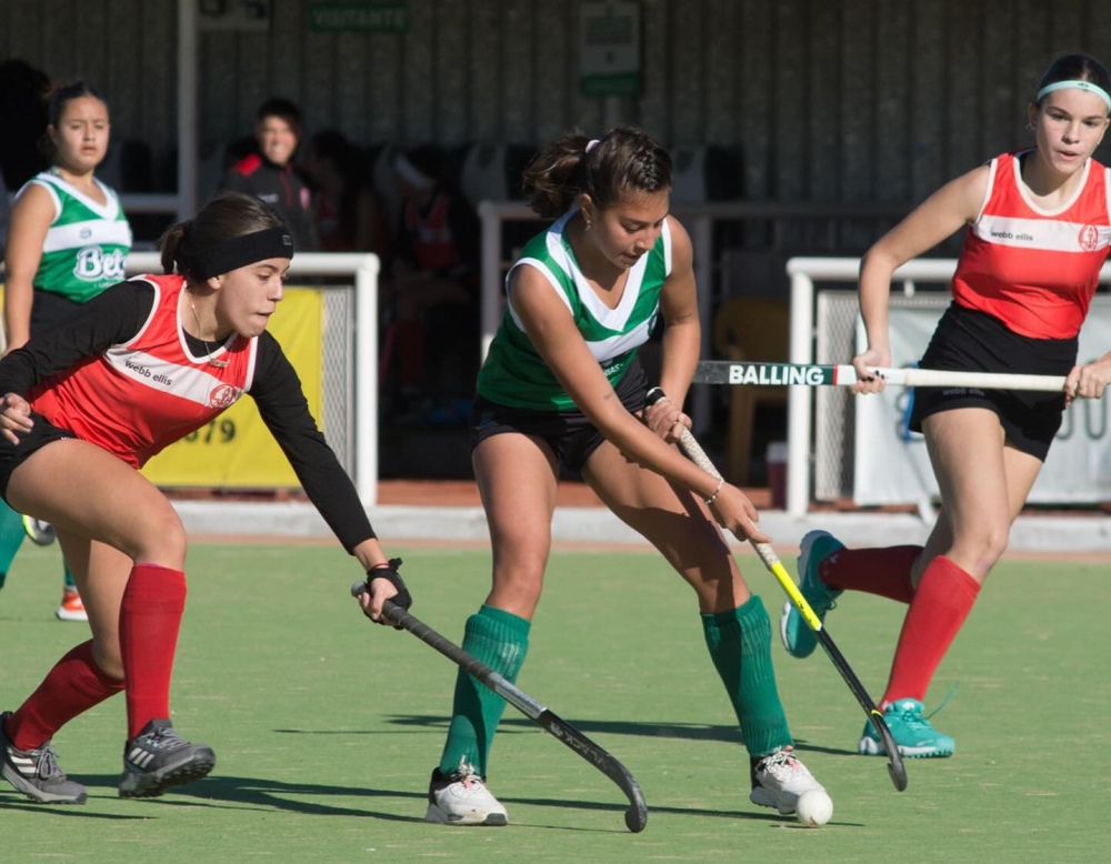 Hockey: Las Lobas recibieron a Universitario B