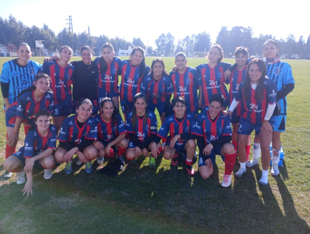 Fútbol femenino de la LRF: Automoto se quedó con el último boleto