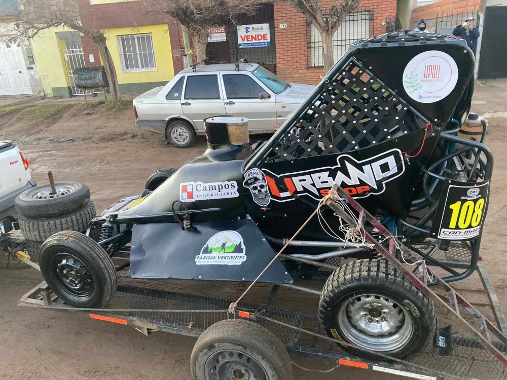 Tomas Leal cumplió su sueño y debuto en el Invernal de Midget 2024