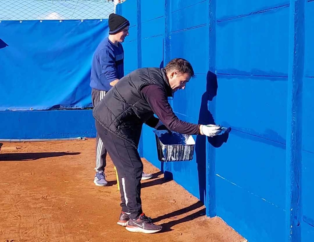 Continúan las mejoras en las canchas de tenis del Automoto Club Deportivo