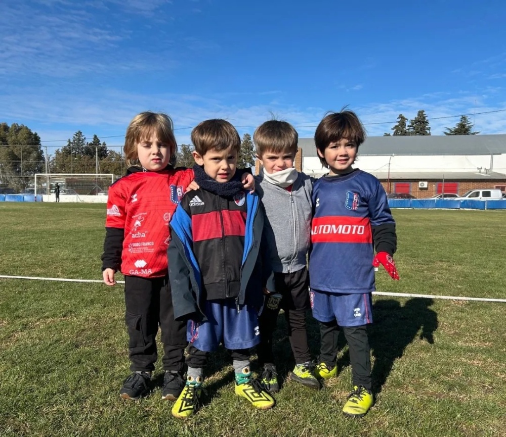 La Escuelita Azulgrana recibió a Villa Mitre