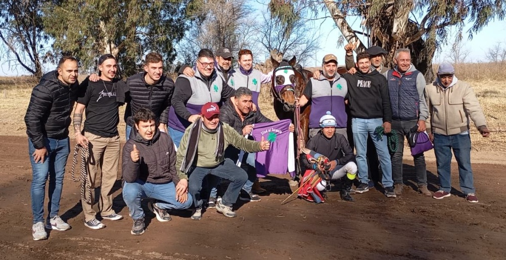 Turf en Catrilo: Saldungaray y Stud ”El Turquito” sumaron un nuevo triunfo de la mano de ”Osito”