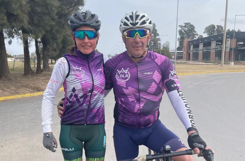 Casi 400 ciclistas, entre ellos Elbio Rodríguez, participaron de la exitosa Vuelta Ciclística Bell Ville