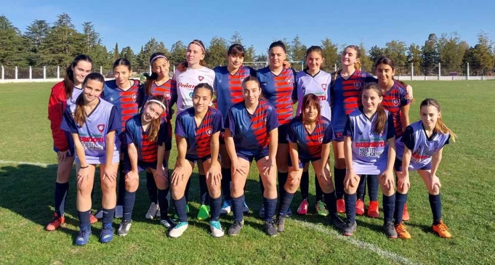 LRF: No aflojan los líderes del Sub 15 femenino