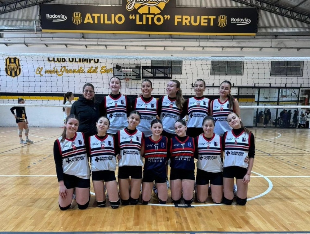 Automoto debutó en el Clausura de vóleibol