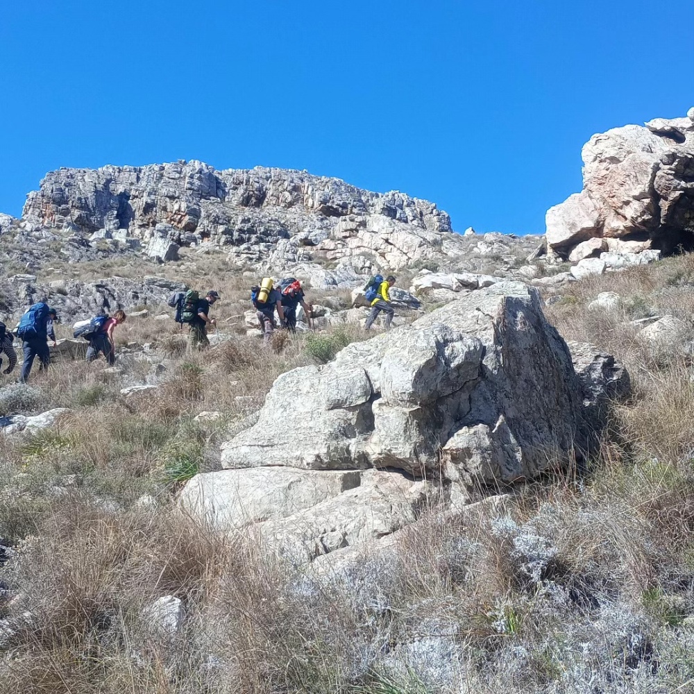 Se vivio un fin de semana a puro trekking y pernocte al Cerro Tres Picos