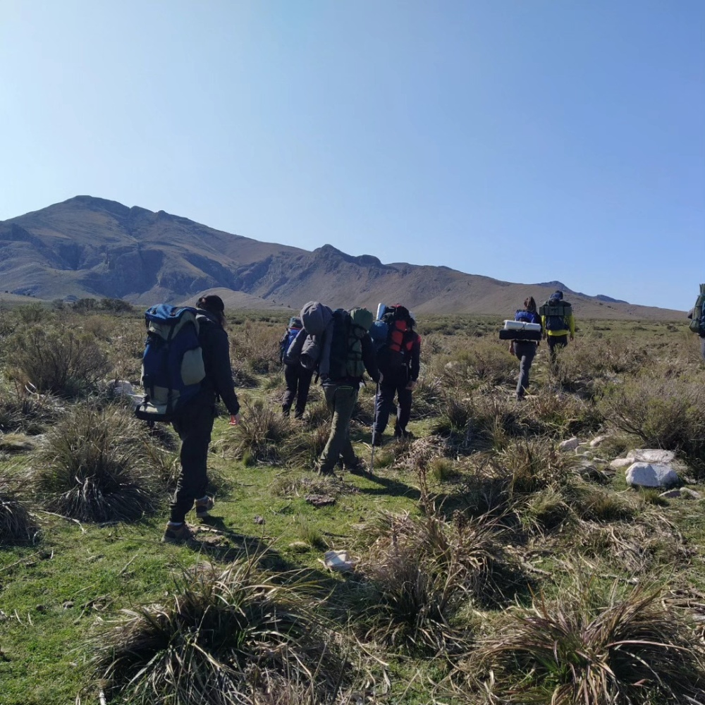 Se vivio un fin de semana a puro trekking y pernocte al Cerro Tres Picos