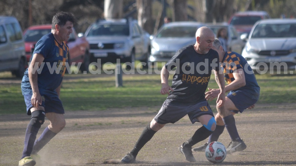 Locos x el Futbol: Gol y expulsión para Ramiro Neudert en la ajustada victoria de Foto Time