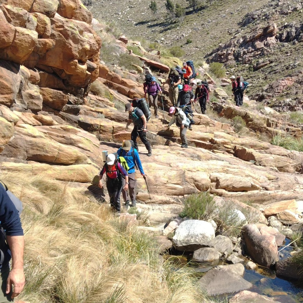 Se vivio un fin de semana a puro trekking y pernocte al Cerro Tres Picos