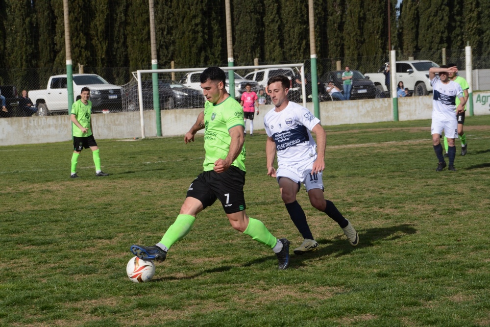 Liga Regional: Unión no pudo como local y Automoto corto la racha ganando en Pigüé (125 fotos)