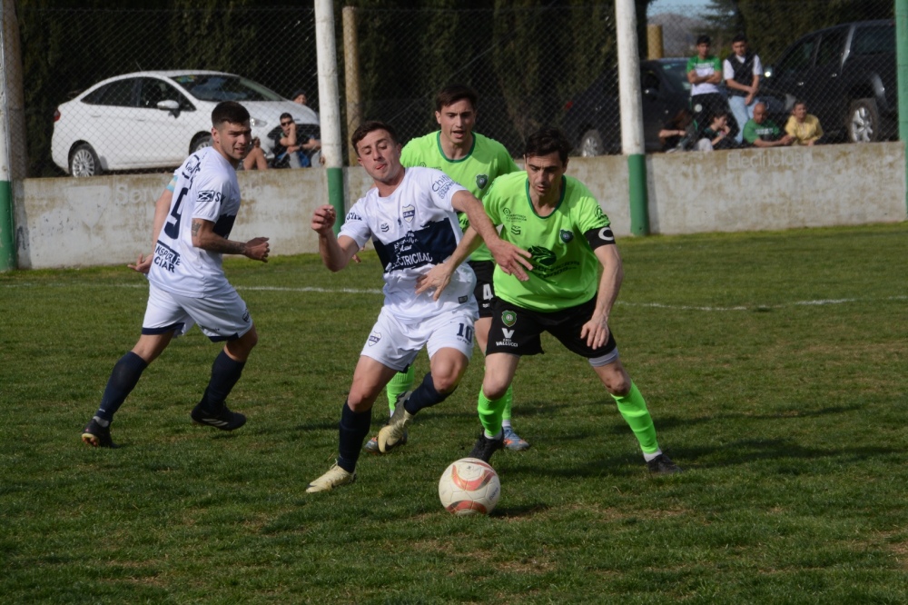 Liga Regional: Unión no pudo como local y Automoto corto la racha ganando en Pigüé (125 fotos)