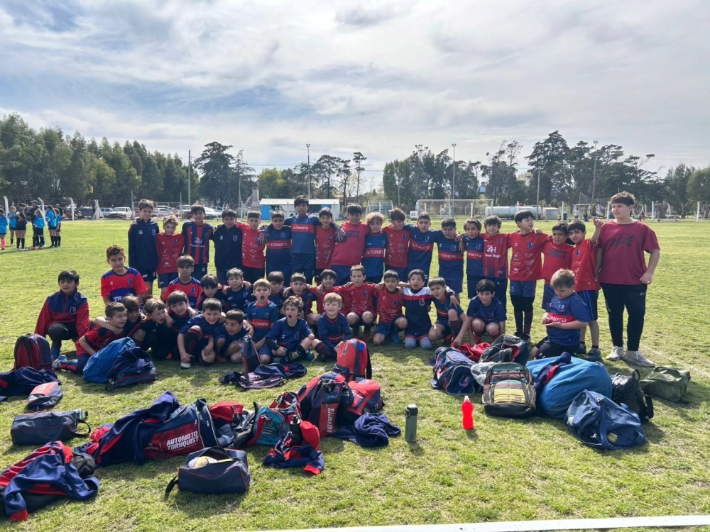 La Escuelita y el Femenino de Automoto jugaron en Saavedra