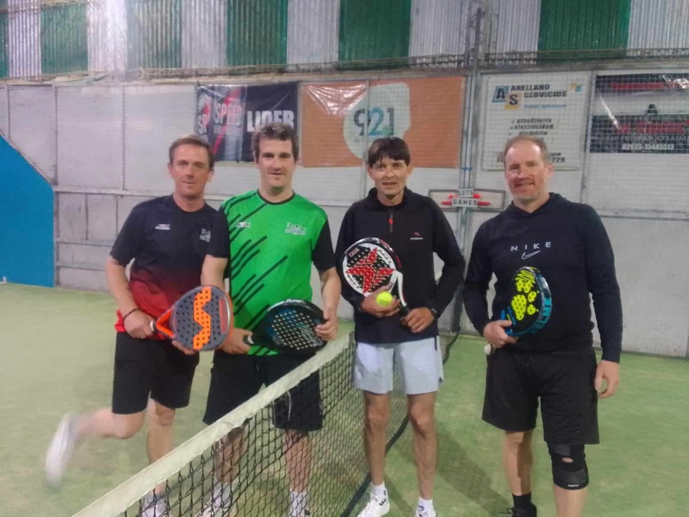 Agustín Herrada - Nicolás Torres, subcampeones de un torneo de padel disputado en Pigüé