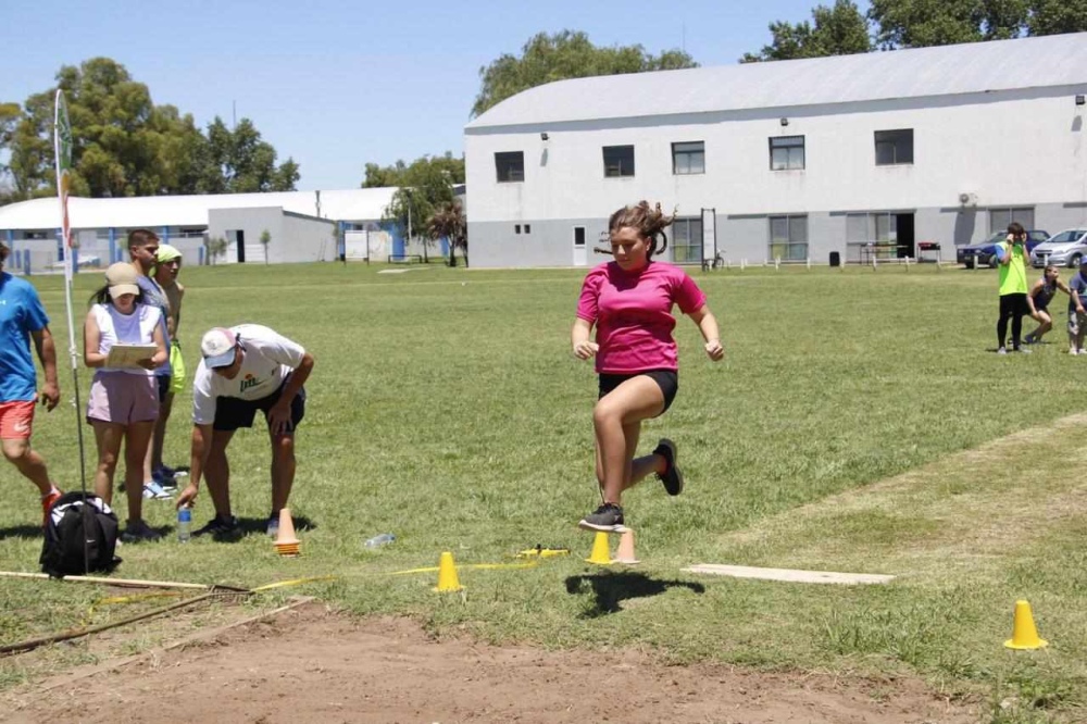 La Escuela Municipal de Atletismo participo de un encuentro regional realizado en General Lamadrid