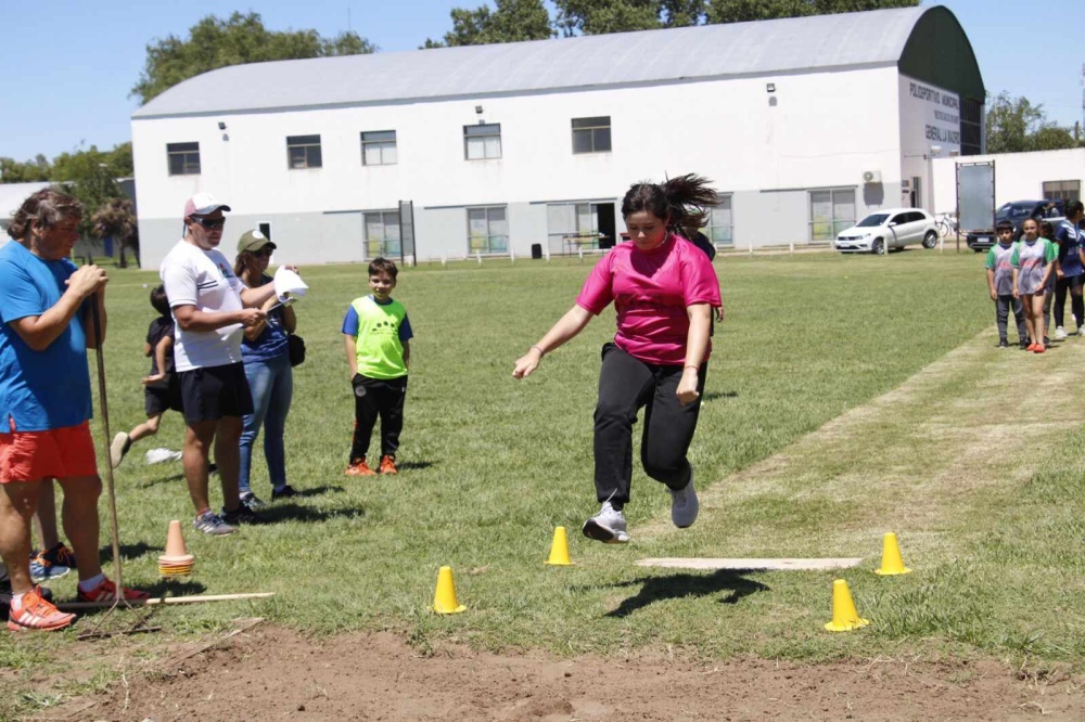 La Escuela Municipal de Atletismo participo de un encuentro regional realizado en General Lamadrid