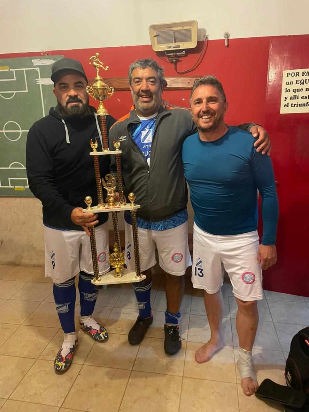 San Martín de Santa Trinidad “B”, con jugadores del distrito, es el subcampeón del torneo de futbol senior