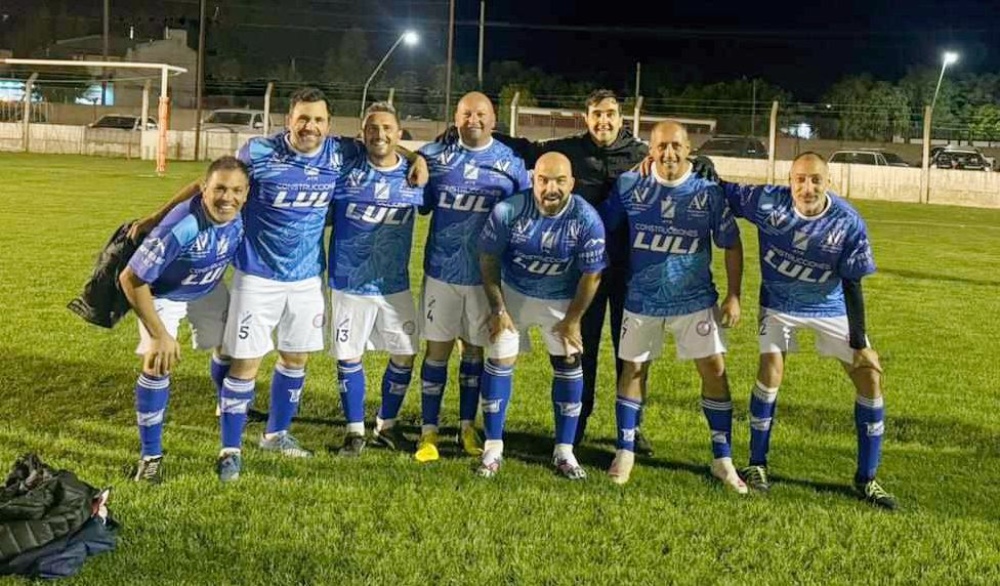 San Martín de Santa Trinidad “B”, con jugadores del distrito, es el subcampeón del torneo de futbol senior