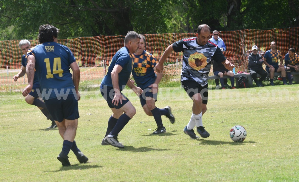 Carnes del Sudoeste & Carnicería Trapun se quedo con el duelo tornquistense ante Foto Time y jugara la final del Locos x el Futbol