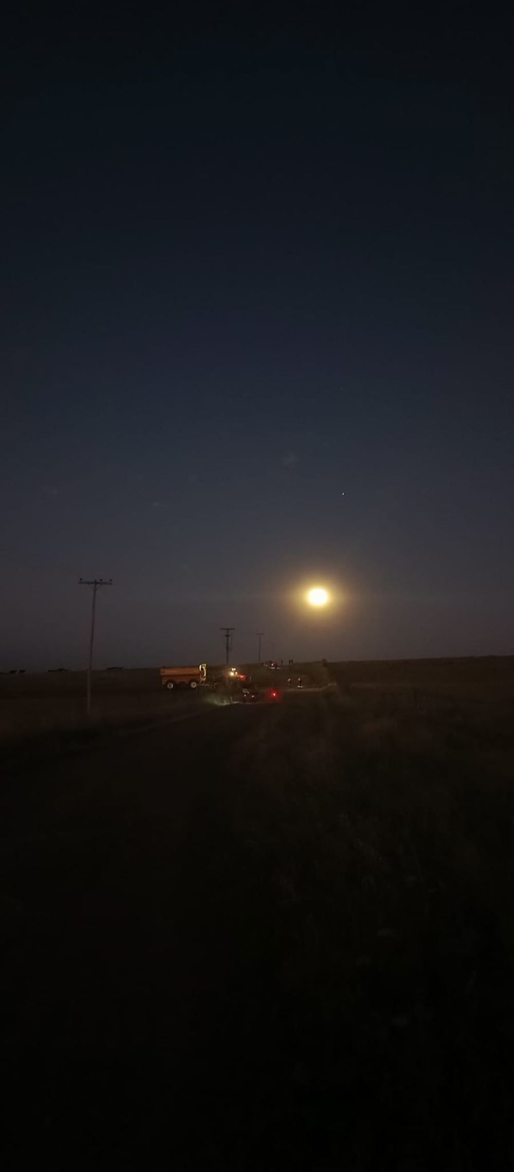 Se realizo el cicloturismo nocturno con luna llena y experiencia astronómica en Saldungaray (Incluye fotos)