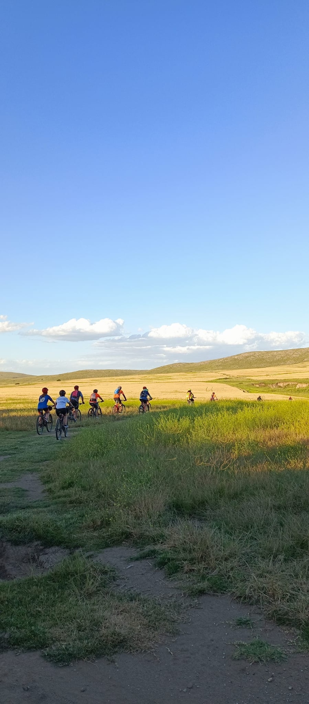 Se realizo el cicloturismo nocturno con luna llena y experiencia astronómica en Saldungaray (Incluye fotos)