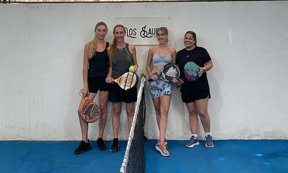 En el complejo Los Sauces Padel, se realizo este sábado un torneo denominado ”Americano Damas”