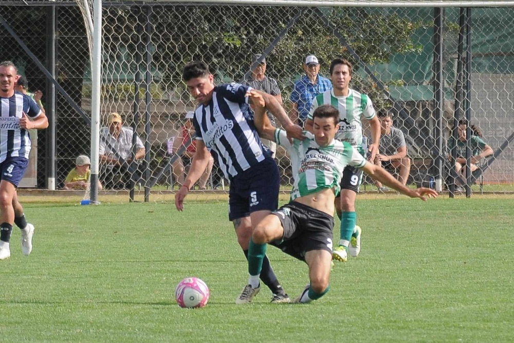 LRF: Atlético Huanguelén campeón del torneo Clausura tras derrotar al equipo de Arturo Peralta