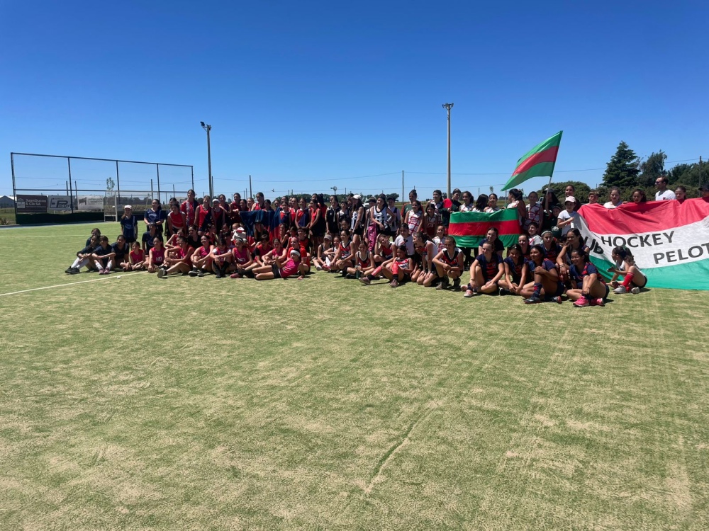 Hockey del Sudoeste: Las formativas de Atlético Ventana participaron del cierre de año en Coronel Suarez