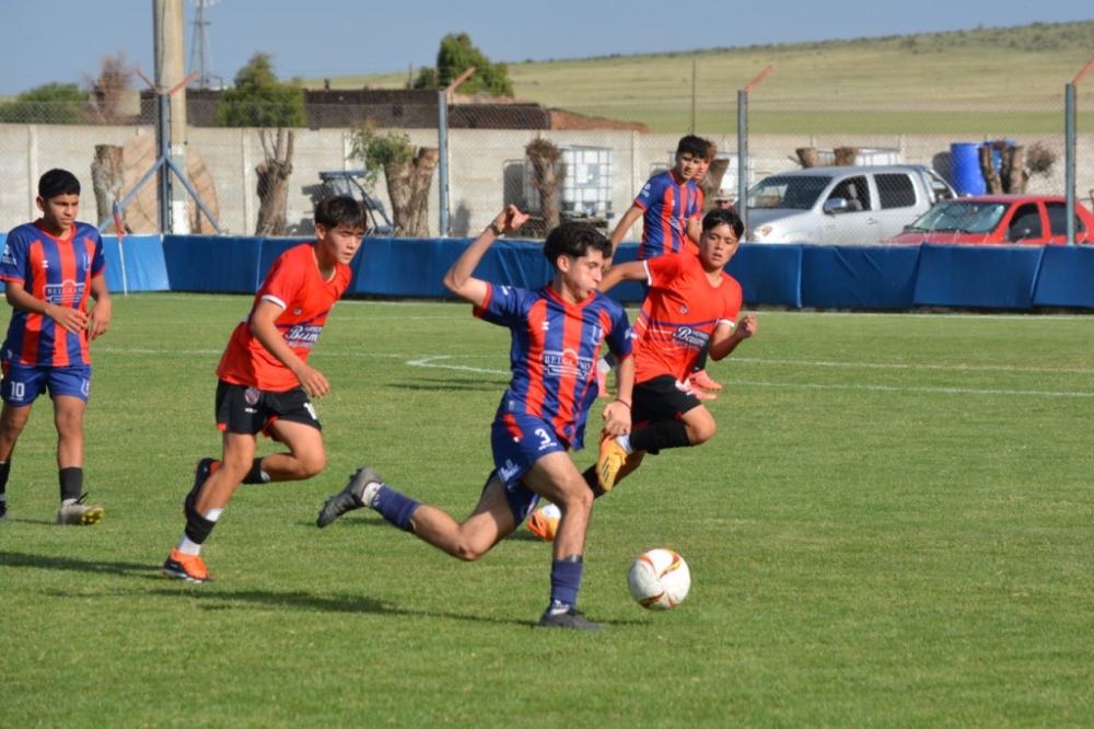 Liga Regional: Las Inferiores de Automoto debutaron en el torneo Final (Informe actualizado)