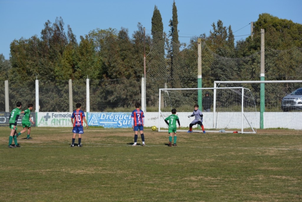 Inferiores: Repartieron unidades en el primer clásico de la temporada 2024