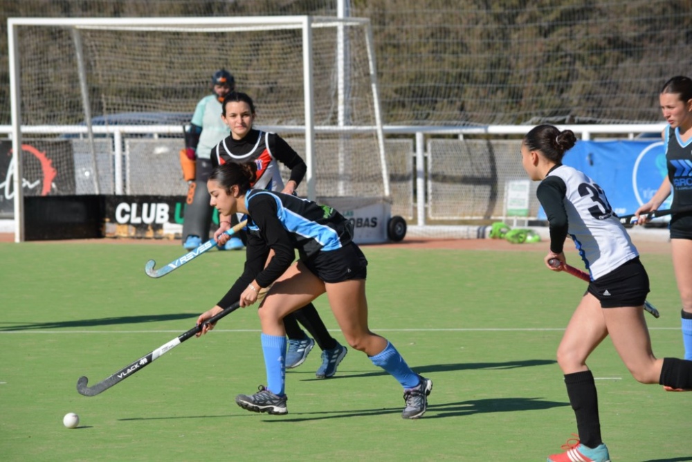 Hockey: Atlético Ventana jugo en Tornquist por la fecha 6 del torneo Clausura Promocional (14 fotos)