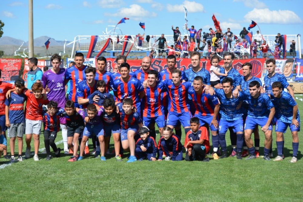 Liga Regional: Automoto no pudo romper el cero ante Deportivo Rivera (57 fotos)