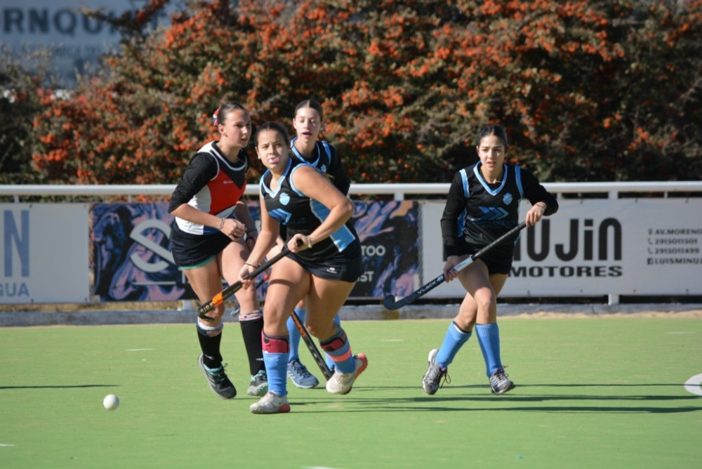 Hockey: Atlético Ventana jugo en Tornquist por la fecha 6 del torneo Clausura Promocional (14 fotos)