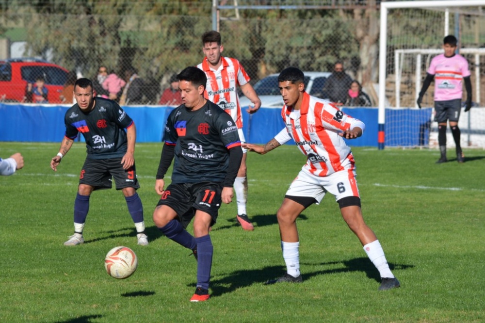 Liga Regional: Igualdad de Union y derrota de Automoto en el inicio de la Liguilla (63 fotos)