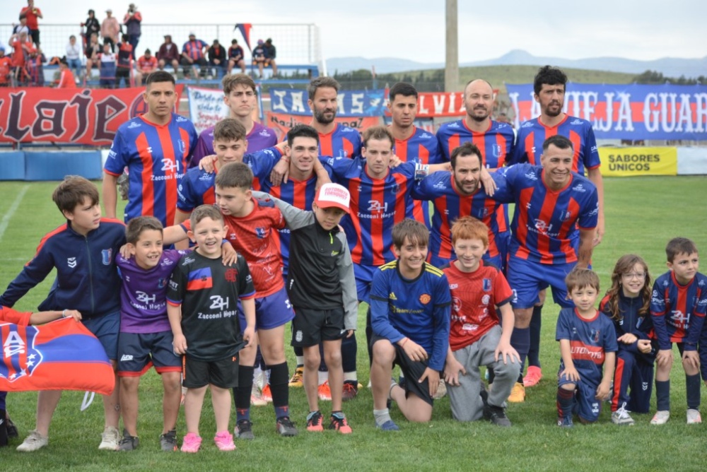 Liga Regional: Triunfos tornquistenses en el cierre de la fase regular del torneo Clausura (77 fotos)