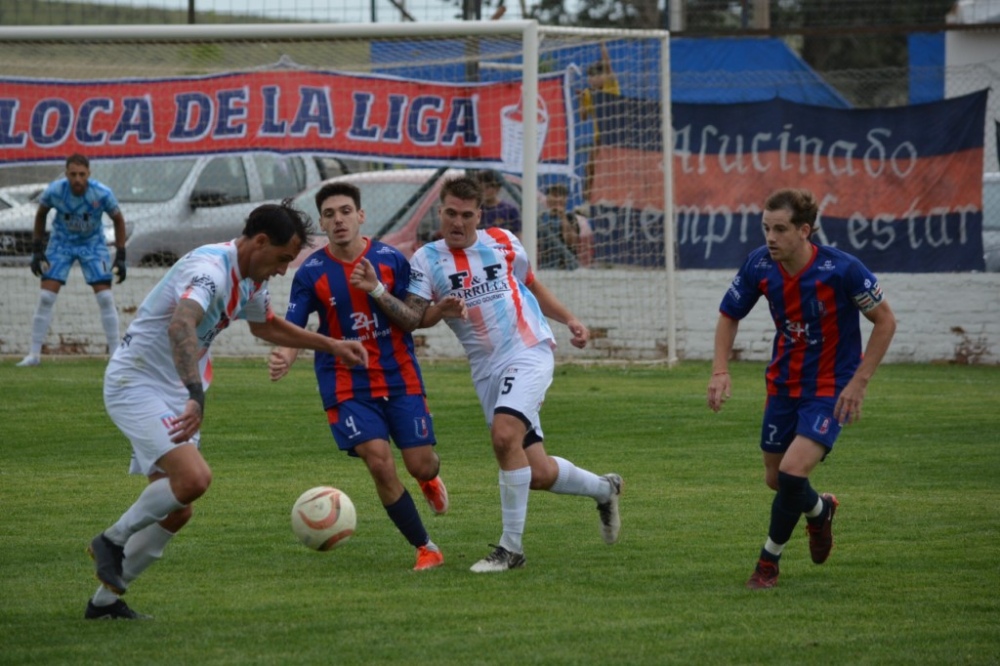 Liga Regional: Triunfos tornquistenses en el cierre de la fase regular del torneo Clausura (77 fotos)