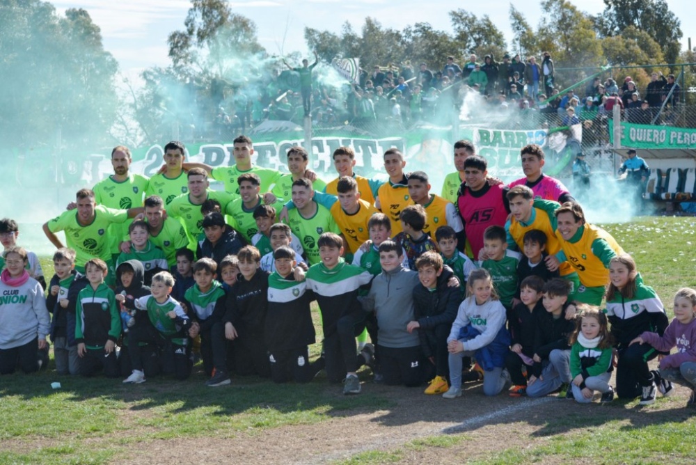 Liga Regional: La edición Nº 62 del clásico de Tornquist termino en empate (102 fotos)