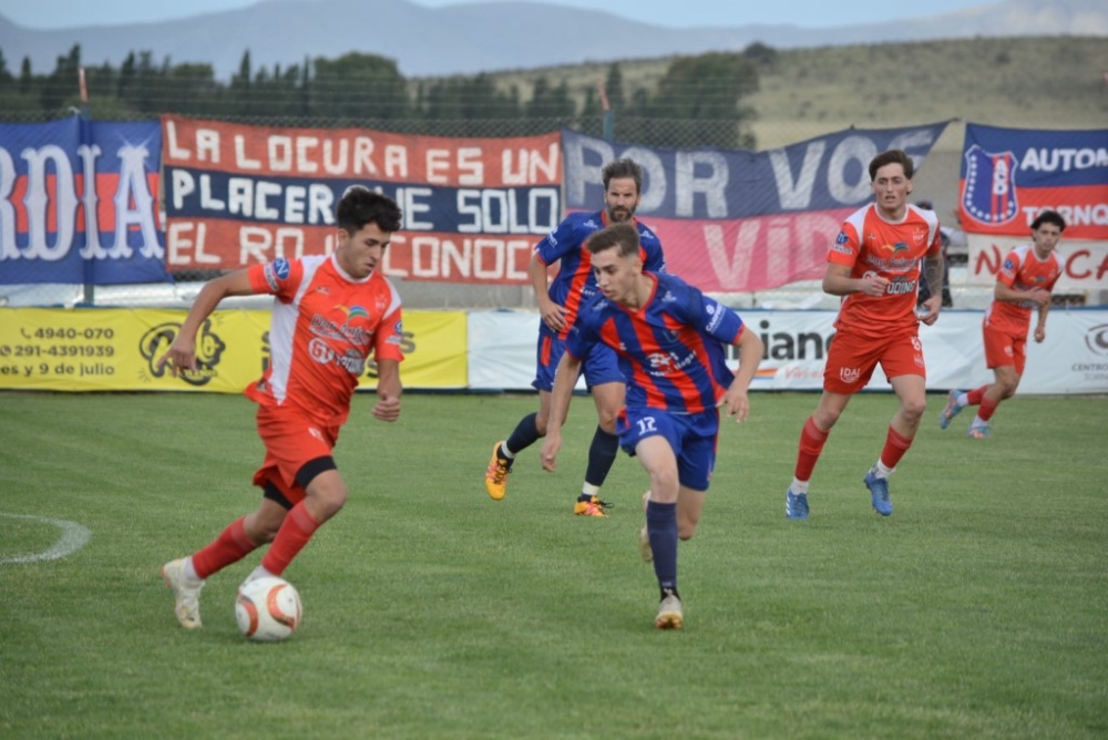 Liga Regional: Automoto no pudo romper el cero ante Deportivo Rivera (57 fotos)