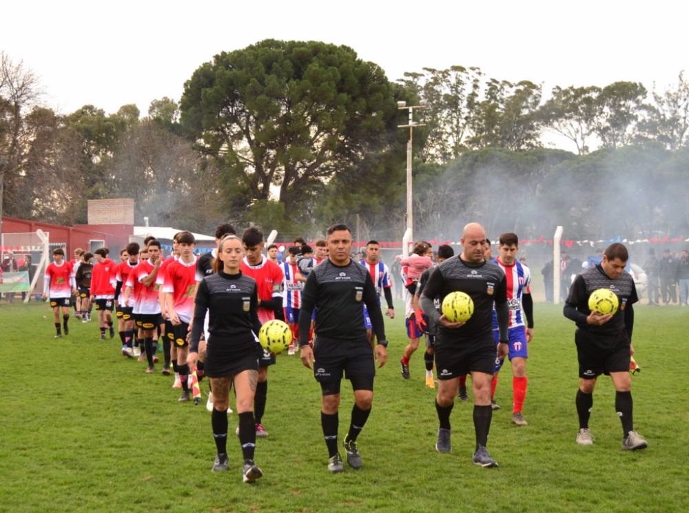 Liga de Pringles: La primera final entre Atlético Ventana y Alumni termino en tablas (69 fotos)