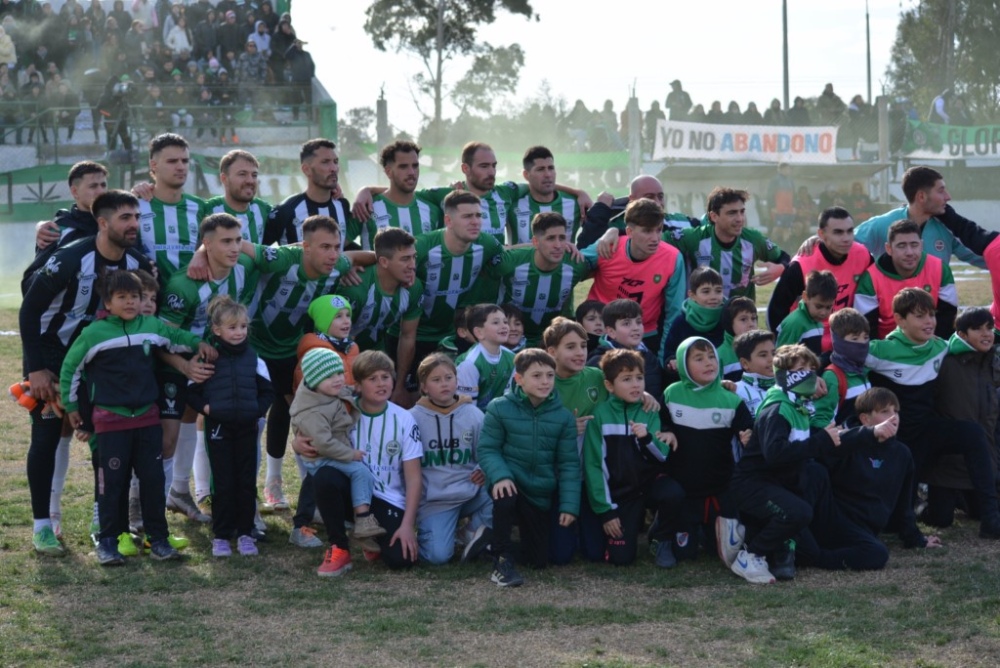 Liga Regional: Automoto lo dio vuelta y se quedo con el clásico ante Unión (117 fotos)